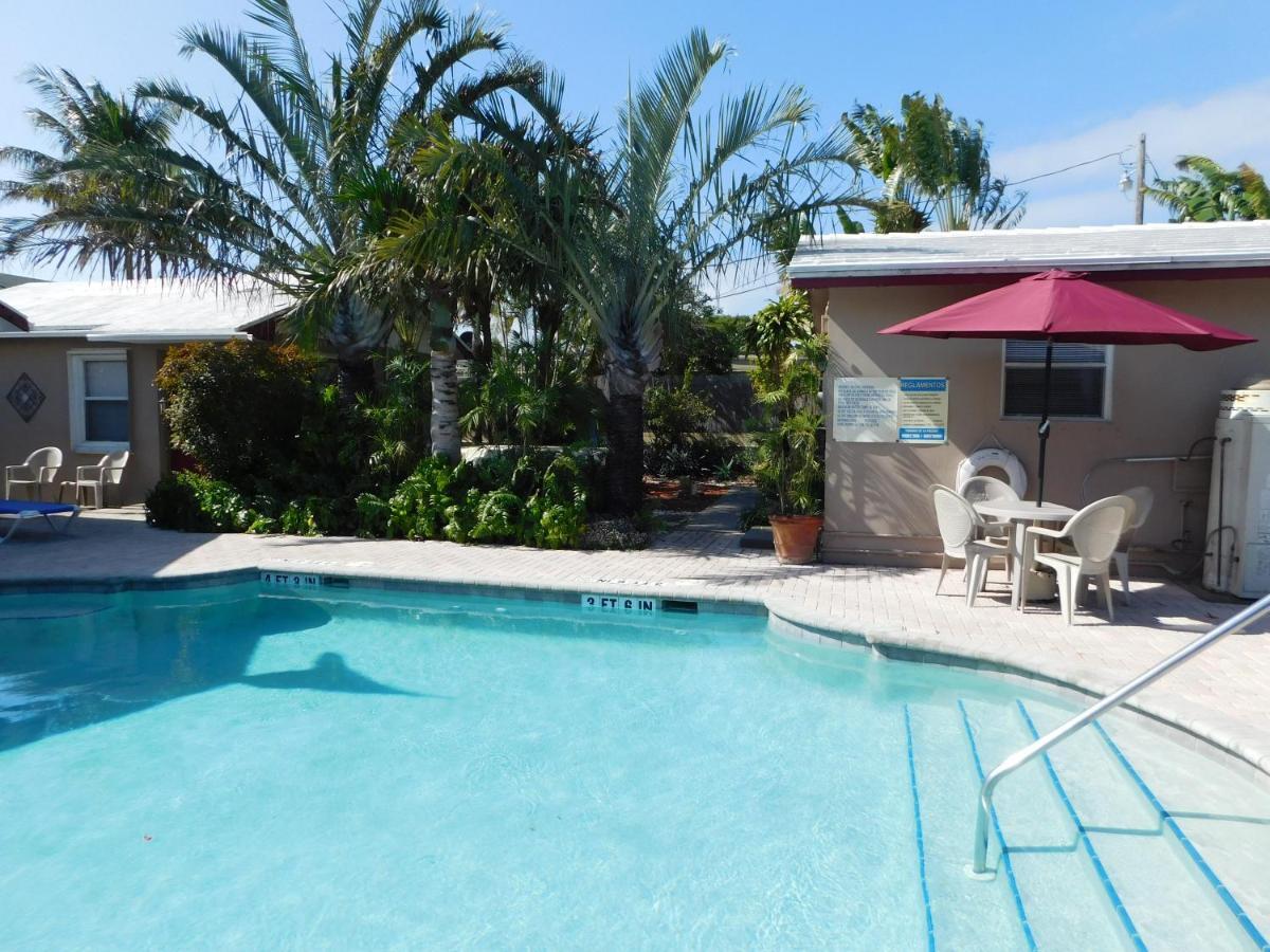 Inn Leather Guest House-Gay Male Only Fort Lauderdale Room photo